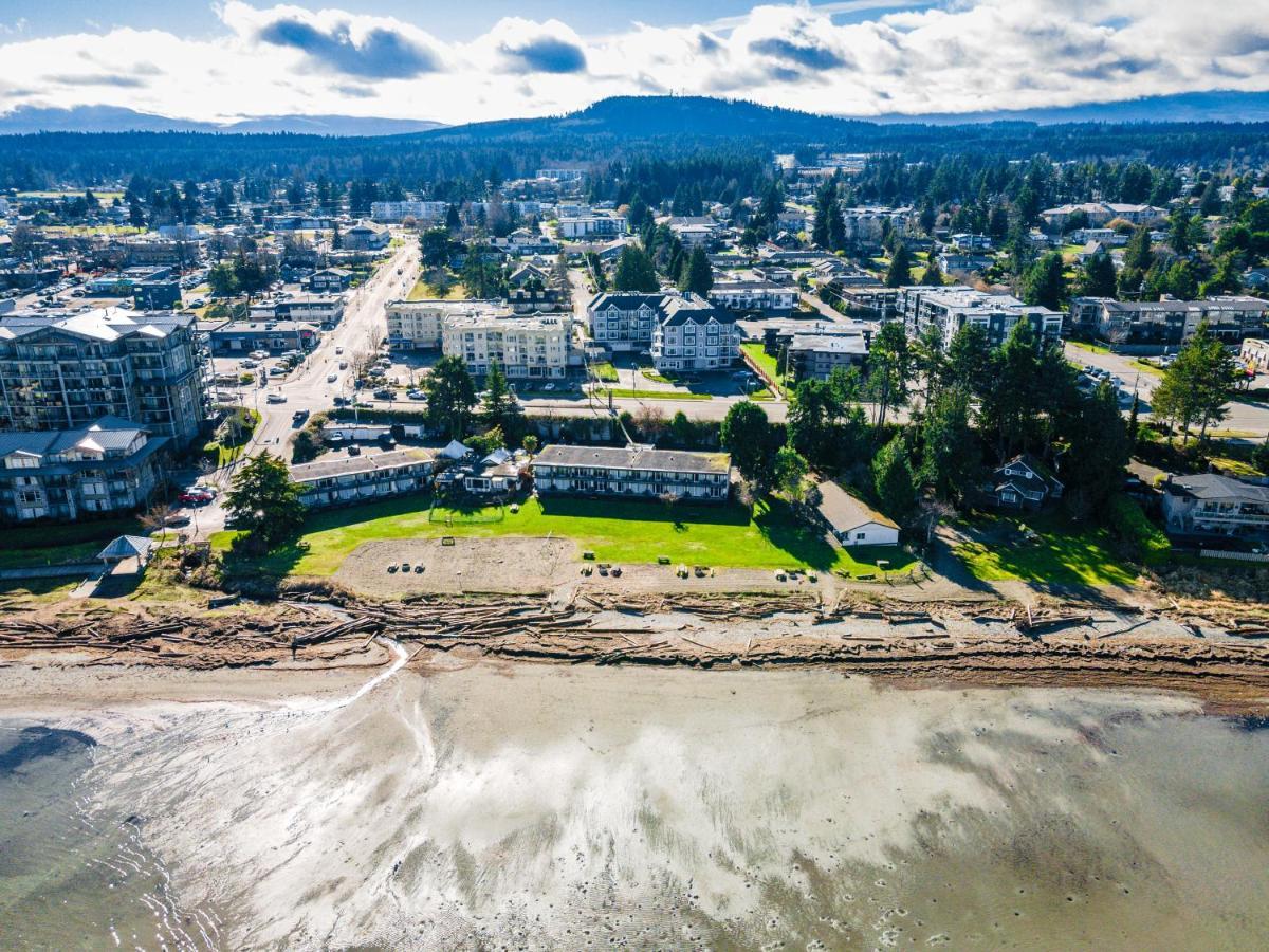 Sea Edge Motel Parksville Bagian luar foto